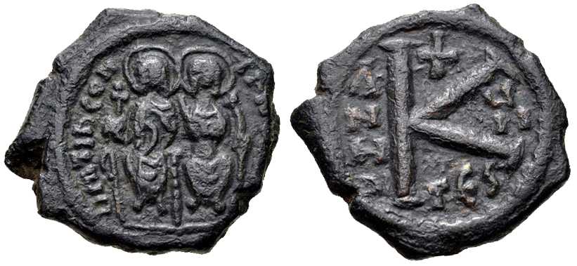 4299 Byzantine Tiberius II Constantinopolis 20 Nummia AE