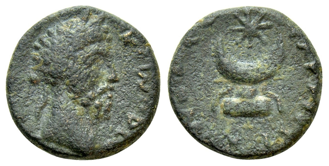 7223 Carrhae Mesopotamia Commodus AE.jpg